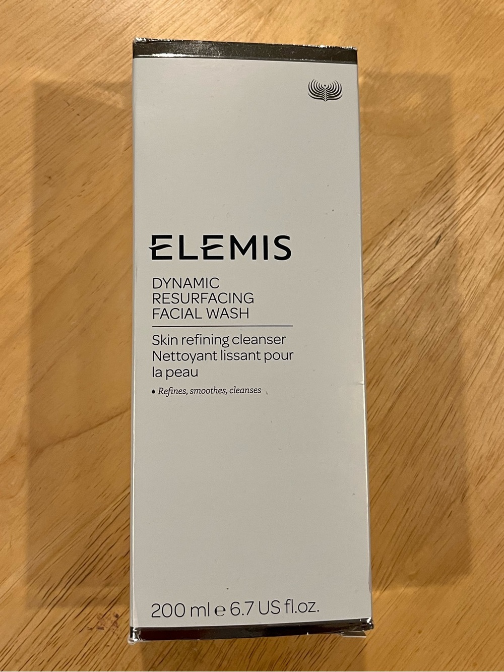 Elemis Dynamic Resurfacing Facial Wash